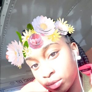 Meet your Posher, Alivia